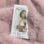 YSA C PRESENTA “NO LLEGAMOS NI A FEBRERO”